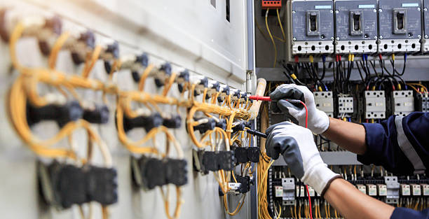 Professional Electrician technician working in Robinson, IL